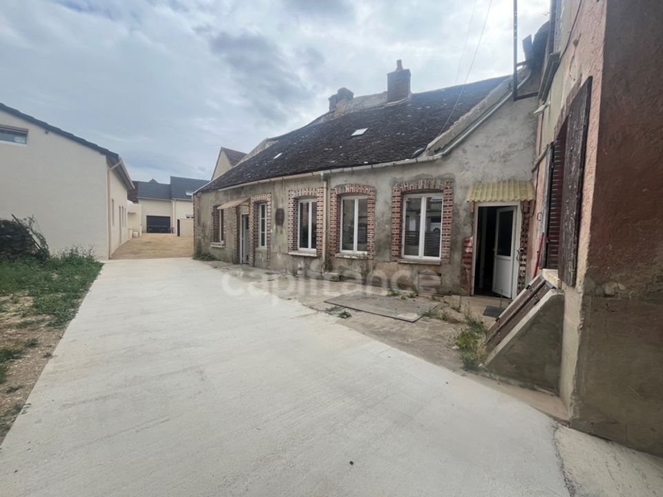 Landsbyhus i Brienon-sur-Armançon, Yonne - foto 1