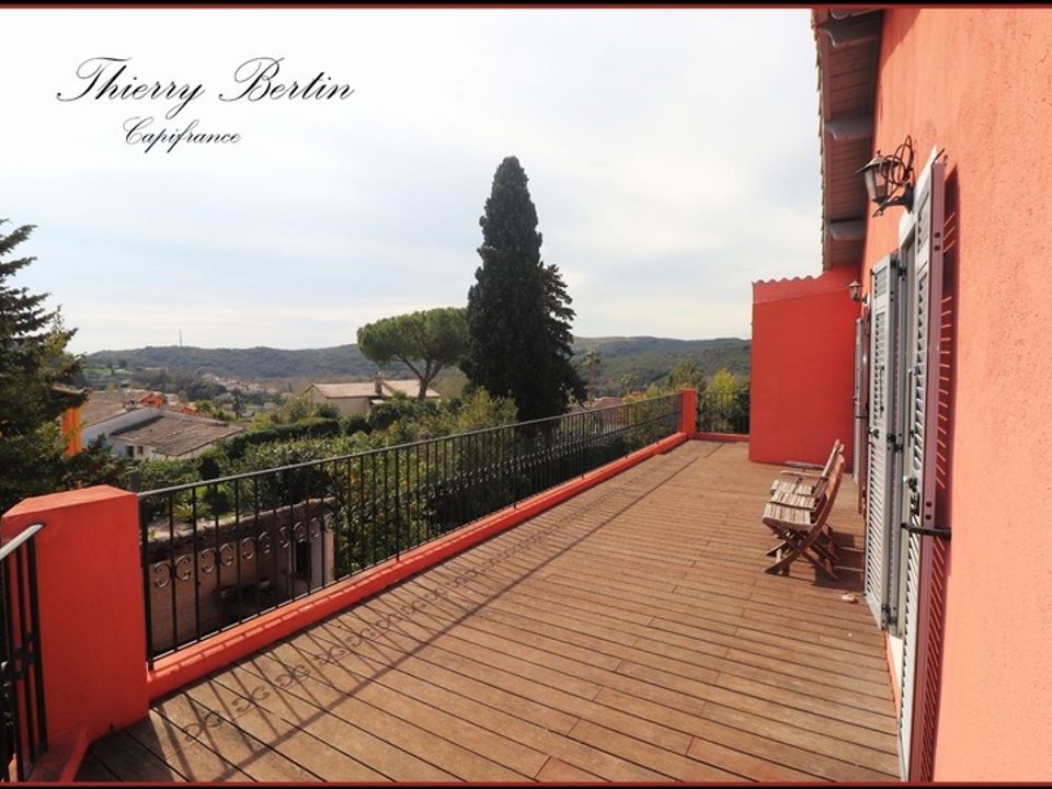 Villa i Villeneuve-Loubet, Alpes-Maritimes - foto 3