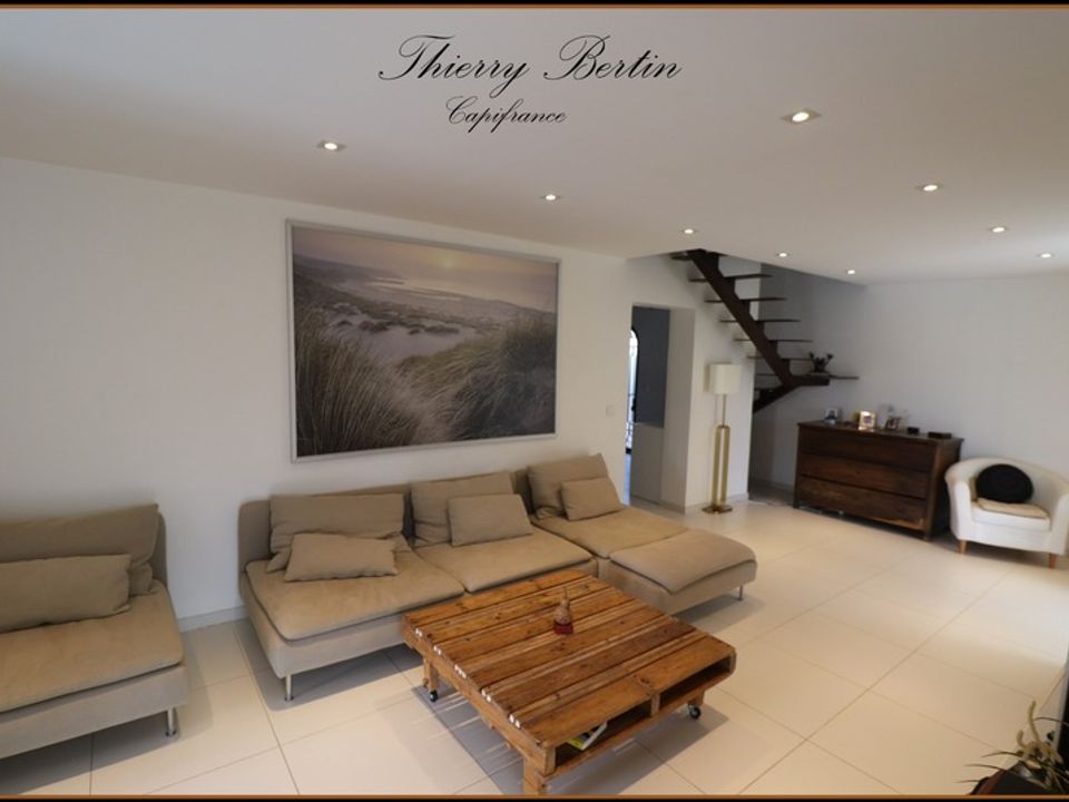Villa i Villeneuve-Loubet, Alpes-Maritimes - foto 4