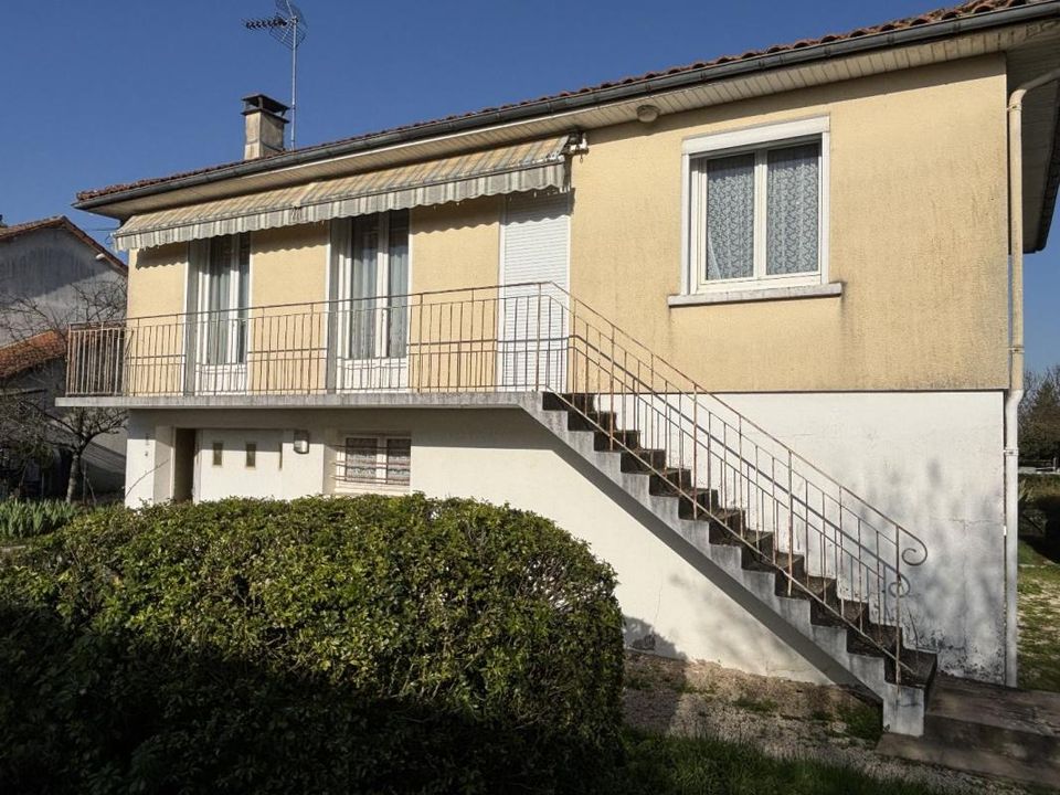 Villa a Ruffec, Charente - foto 1