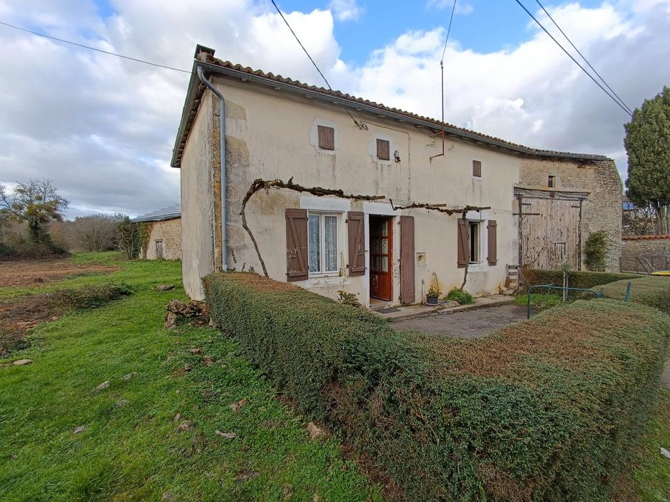 Villa i Nanteuil-en-Vallee, Charente - foto 1