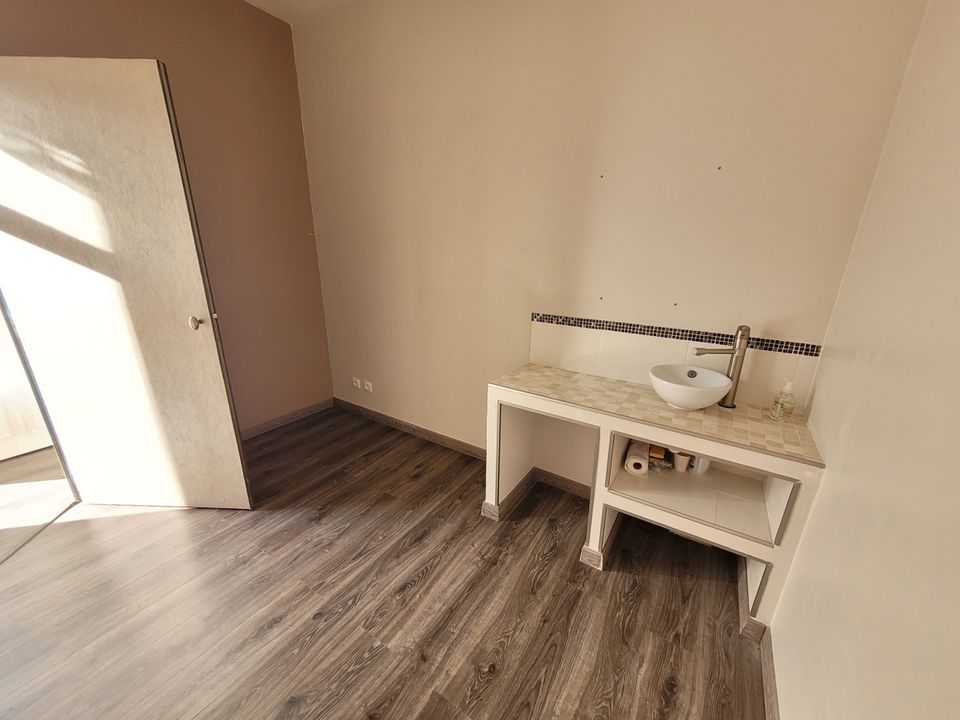 Erhvervsejendom i Saint-Genies-de-Fontedit, Herault - foto 4