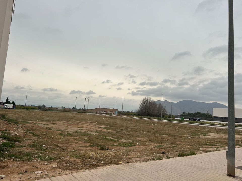 Helårsgrund i Alicante, Alicante - foto 1