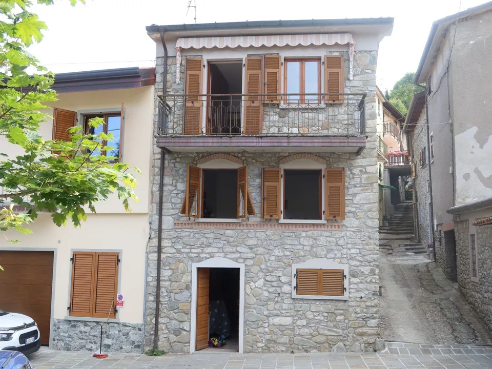 Landejendom i Casola in Lunigiana, Massa and Carrara - foto 1