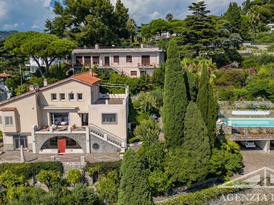 Villa i Bordighera, Imperia - foto 1