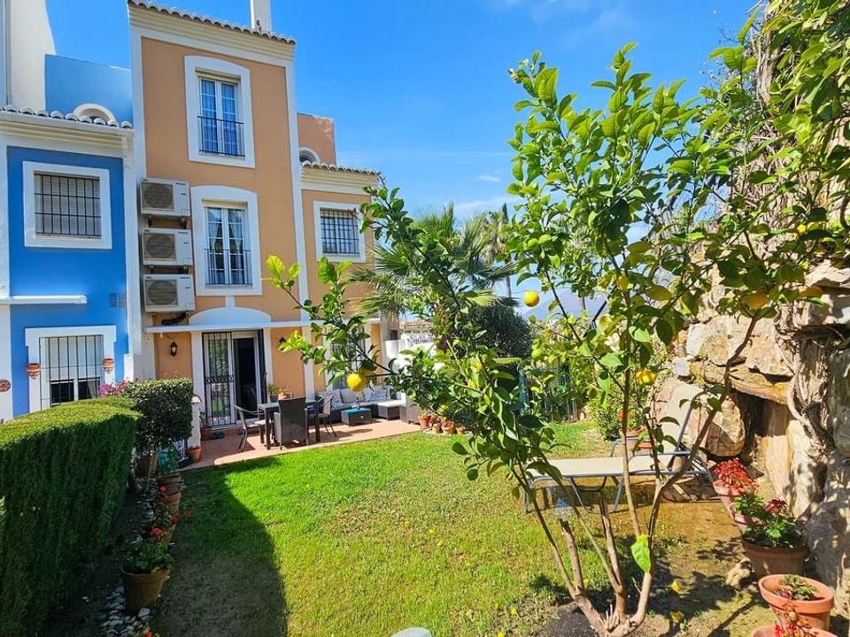 Rækkehus i La Duquesa, Malaga - foto 1