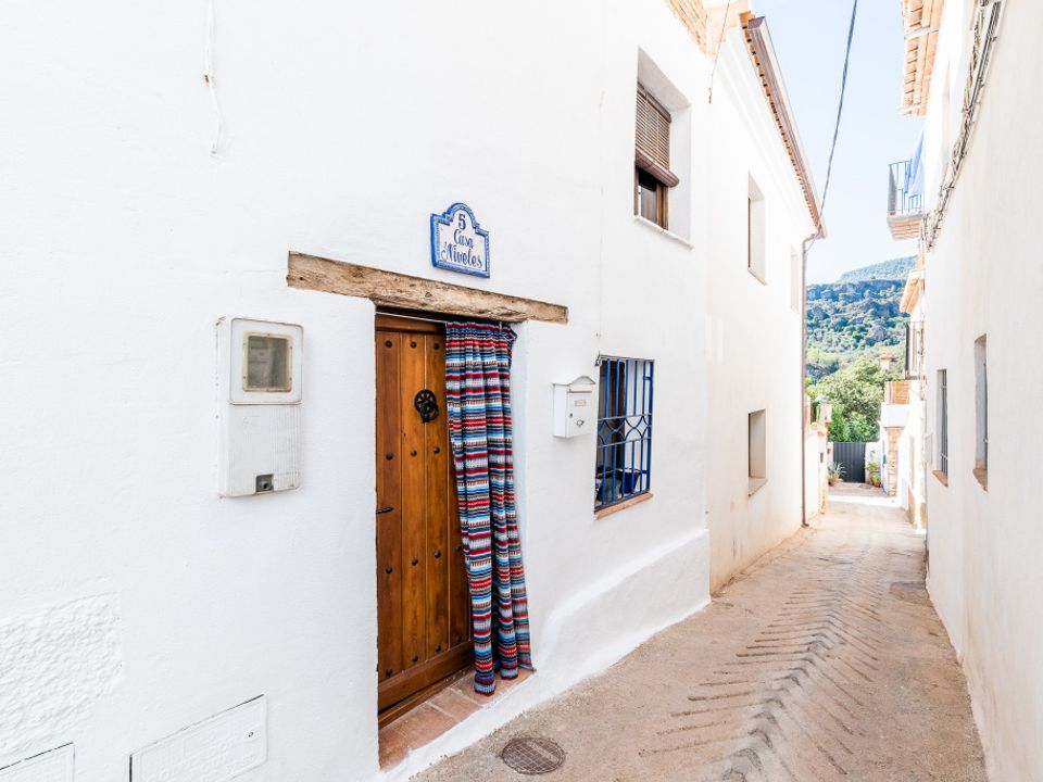 Landsbyhus i Albunuelas, Granada - foto 1