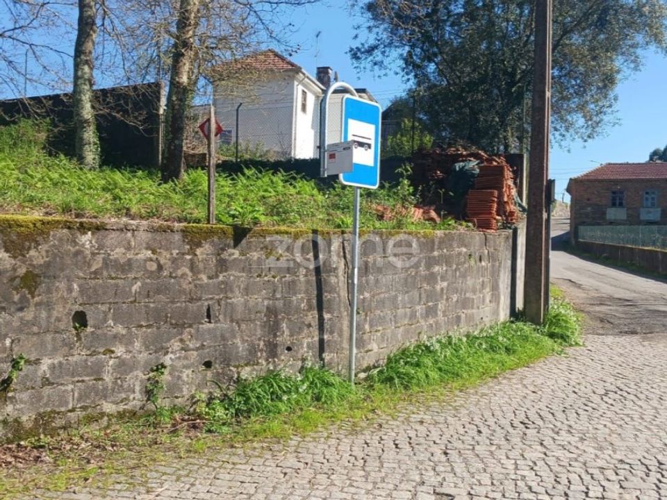 Helårsgrund i Lever, Porto - foto 1
