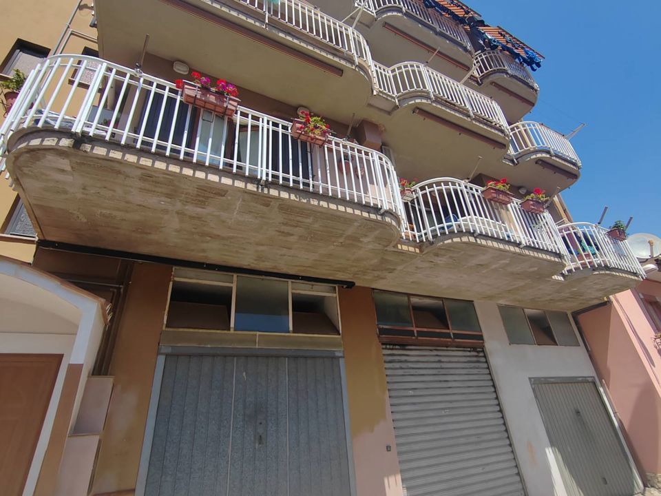 Parkeringsplads i Maenza, Latina - foto 1