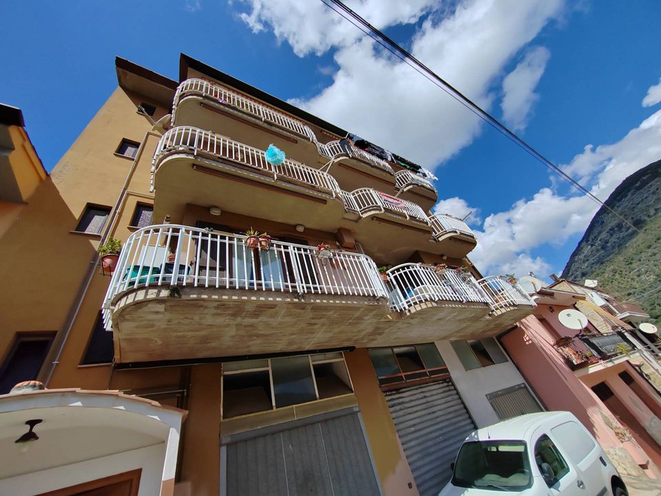 Parkeringsplads i Maenza, Latina - foto 3