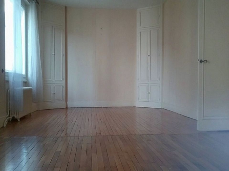 Apartment in Clermont-Ferrand, Puy-de-Dome - photo 2