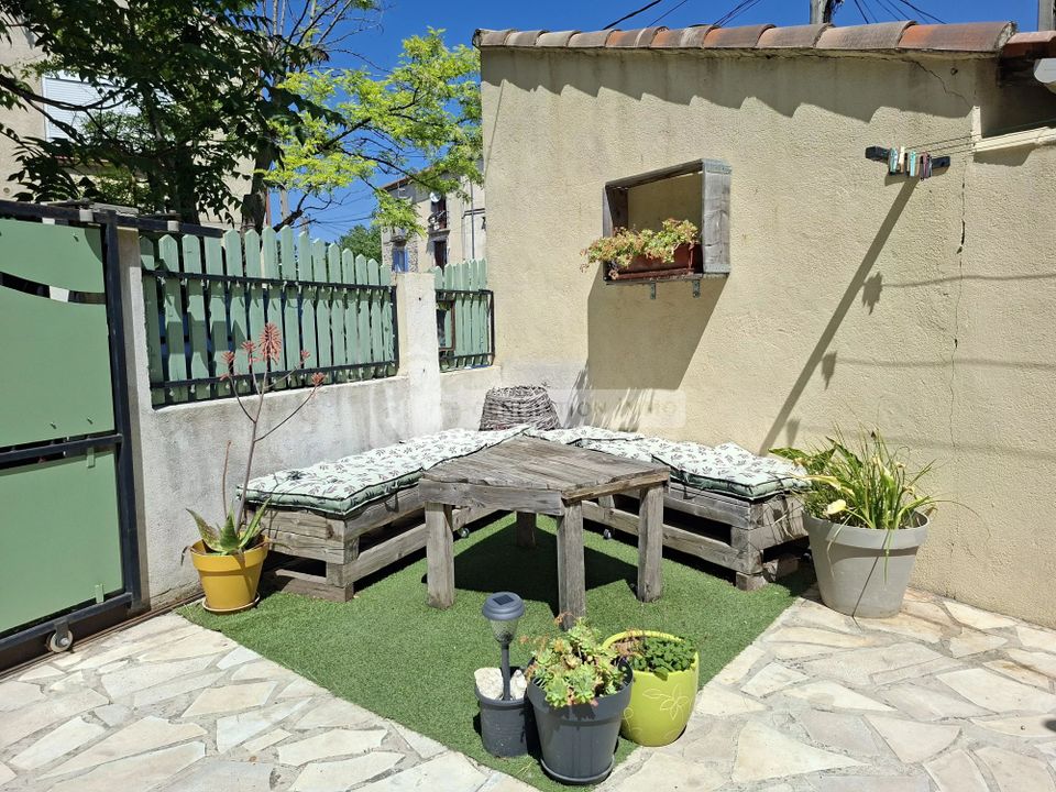 Dorpshuis in Arles, Bouches-du-Rhone - foto 2