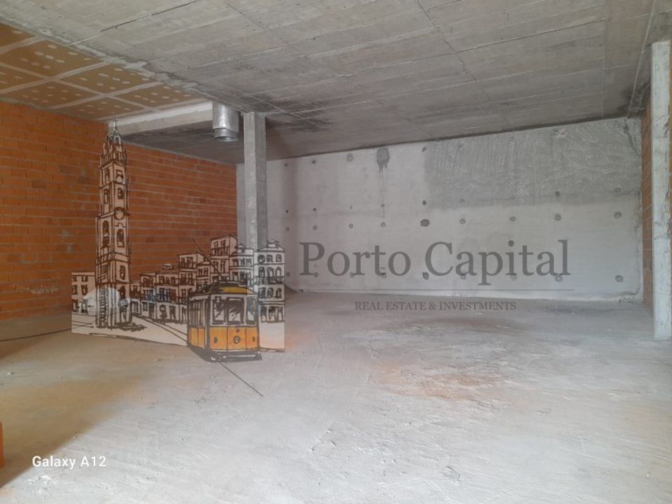 Erhvervsejendom i Senhora da Hora, Porto - foto 4