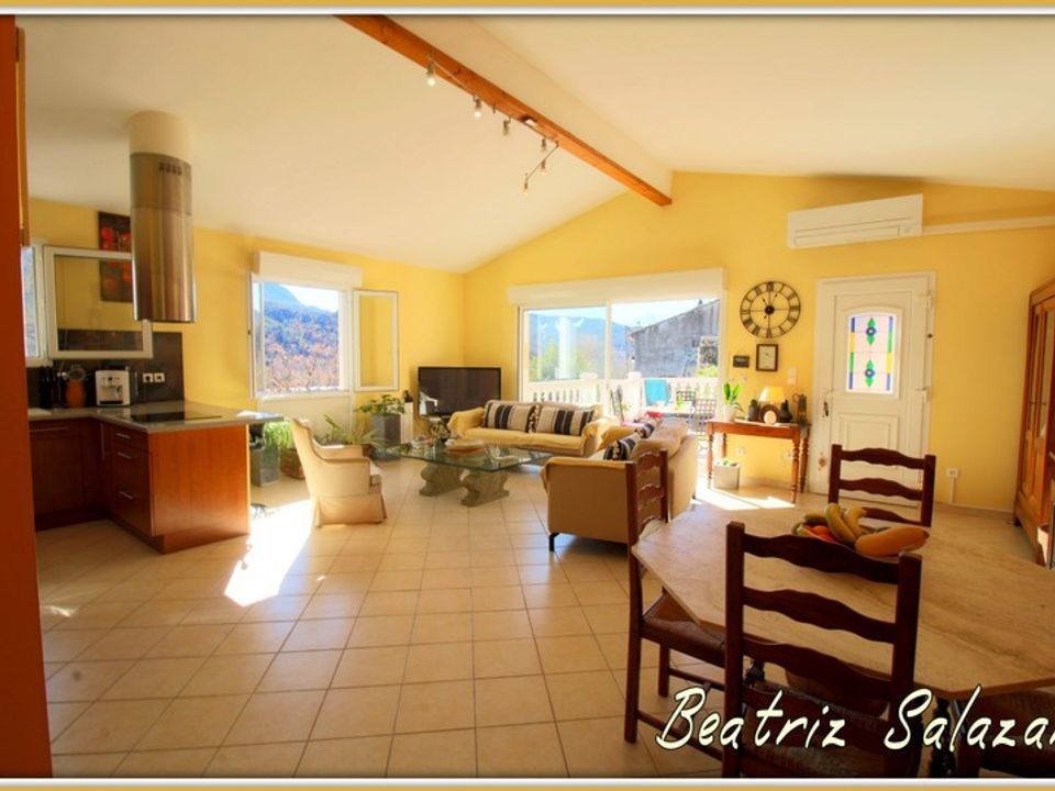 Villa i Estoublon, Alpes-de-Haute-Provence - foto 2