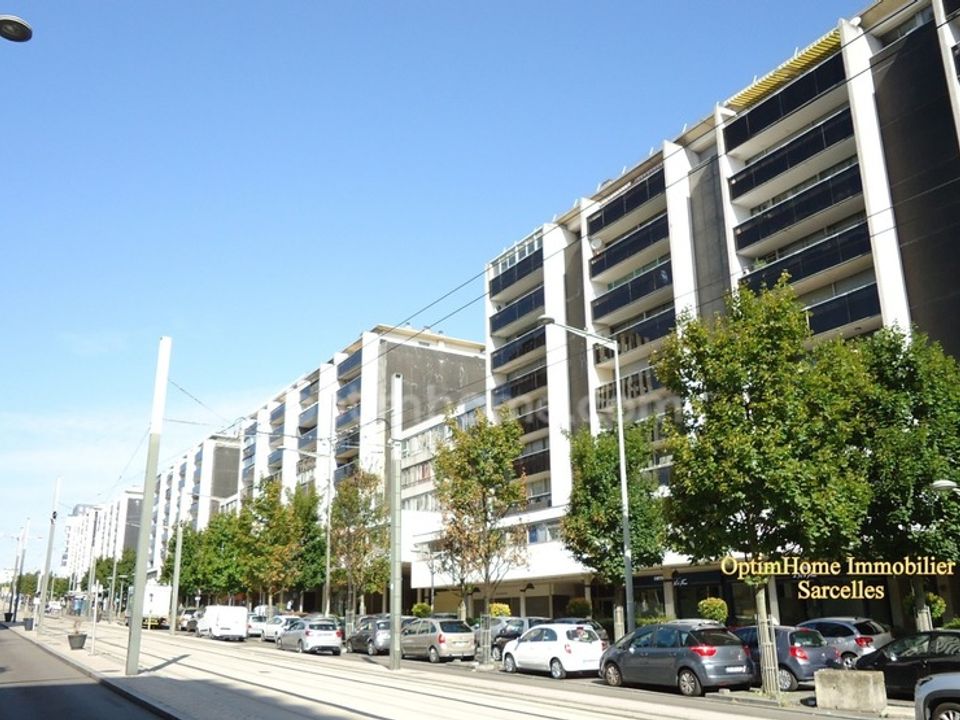 Lejlighed i Sarcelles, Val-d'Oise - foto 2