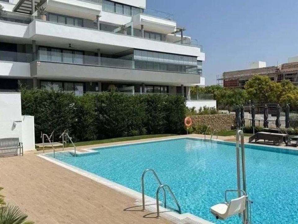 Lejlighed i Estepona, Malaga - foto 2