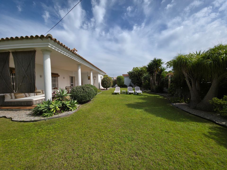 Villa en Los Canos De Meca, Cadiz - foto 2