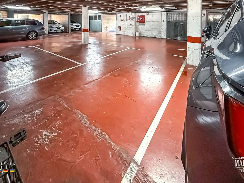 Garage i Lloret De Mar, Gerona - foto 4
