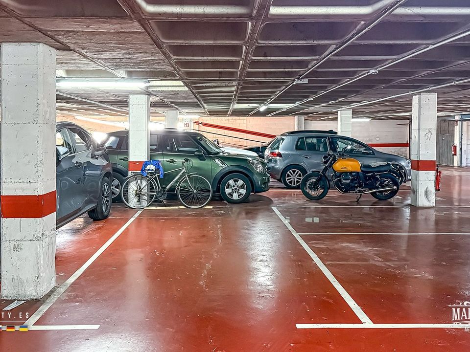 Garage i Lloret De Mar, Gerona - foto 5