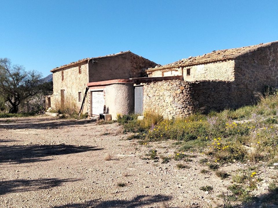 Helårsgrund i Relleu, Alicante - foto 2