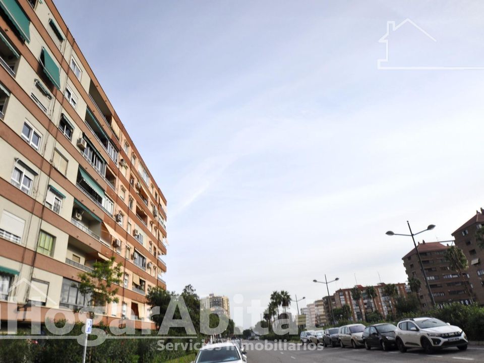 Garage i Valencia, Valencia - foto 5