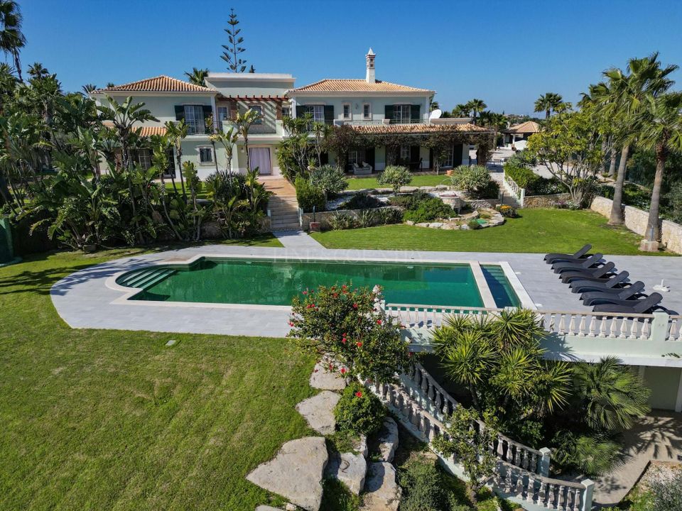 Villa i Carvoeiro, Faro - foto 1
