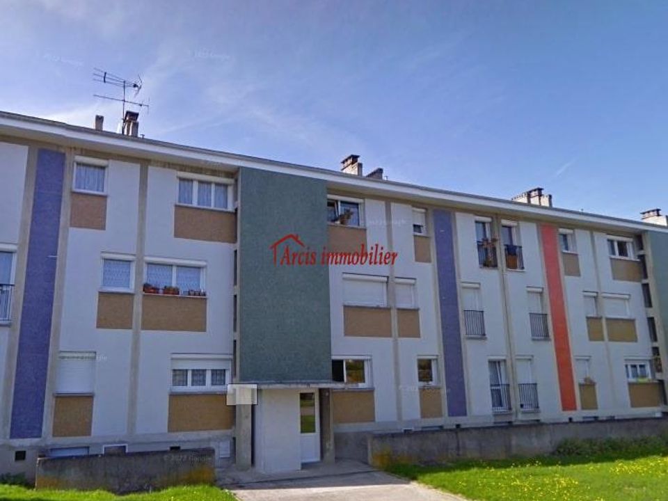 Lejlighed i Arcis-sur-Aube, Aube - foto 1