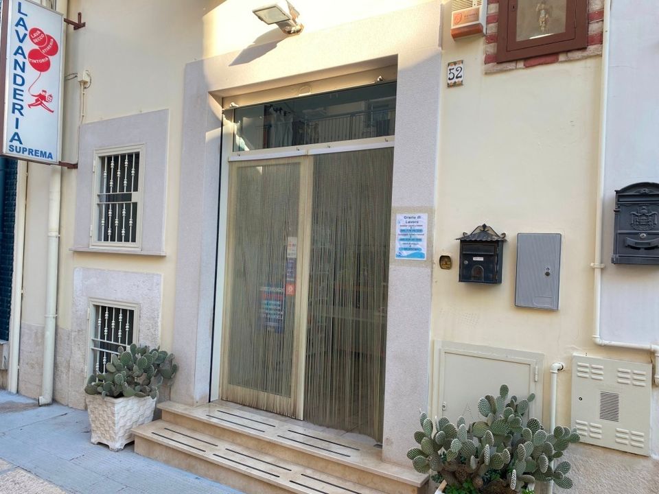 Erhvervsejendom i Adelfia, Bari - foto 3