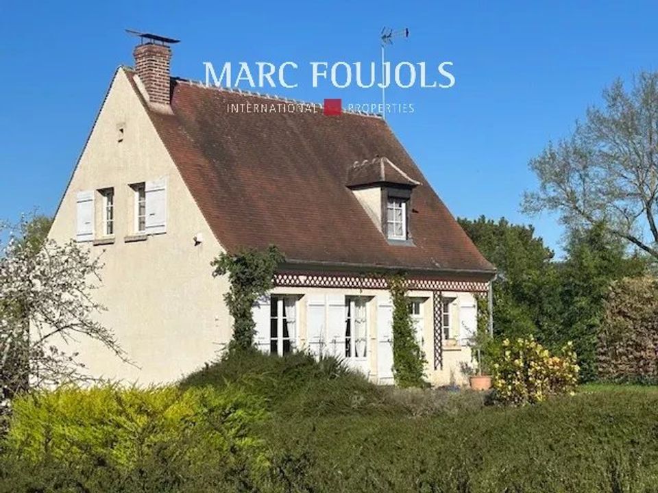 Villa in Senlis, Oise - photo 1