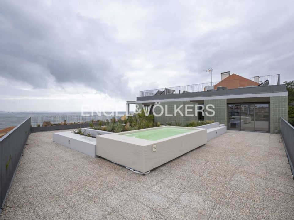 Lejlighed i Alges, Lisbon - foto 1