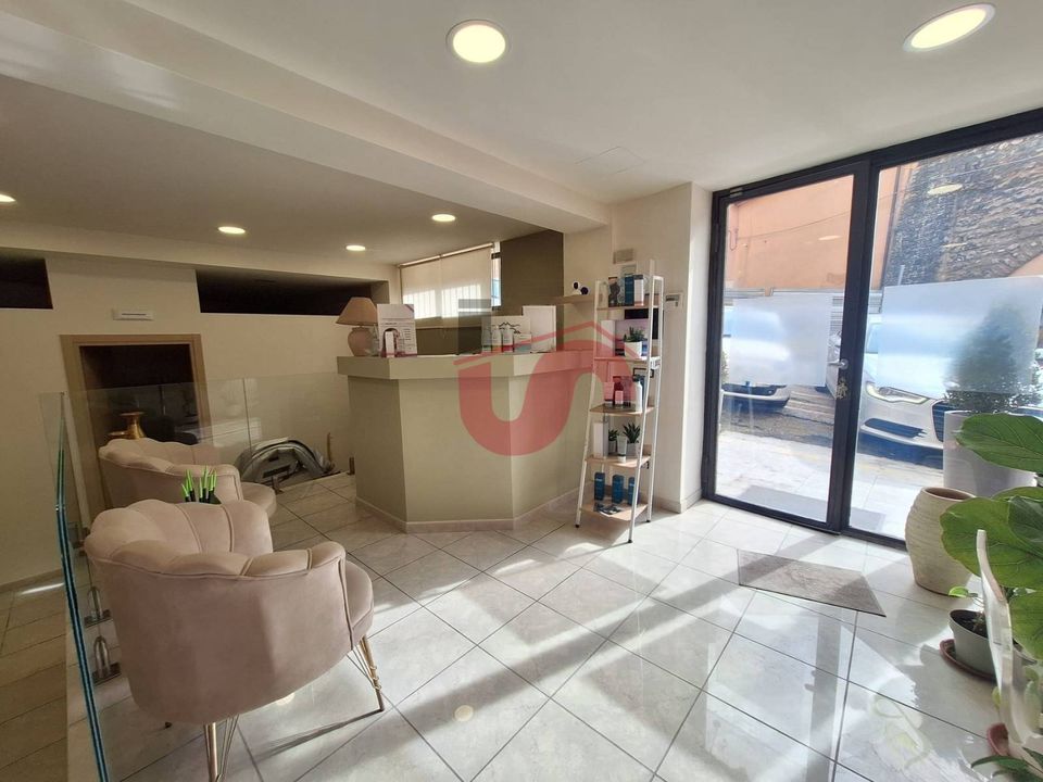 Commercial property in Benevento, Benevento - photo 1