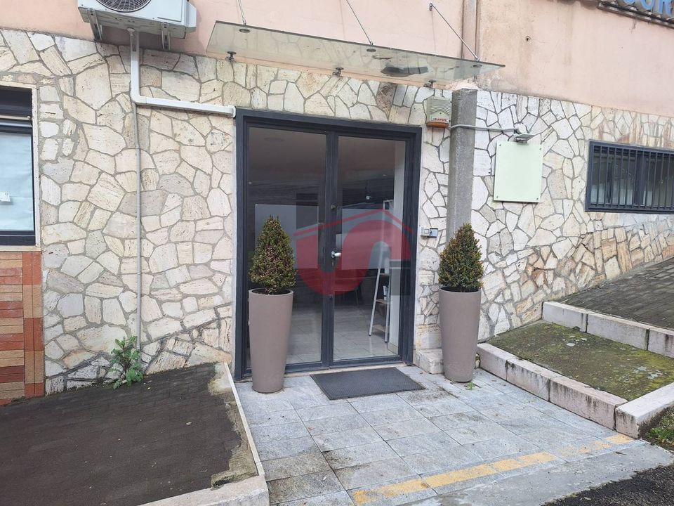 Commercial property in Benevento, Benevento - photo 4