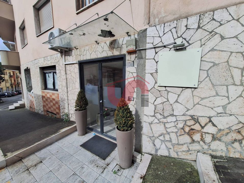 Commercial property in Benevento, Benevento - photo 5