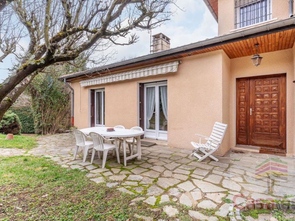 Villa i Communay, Rhone - bilde 1