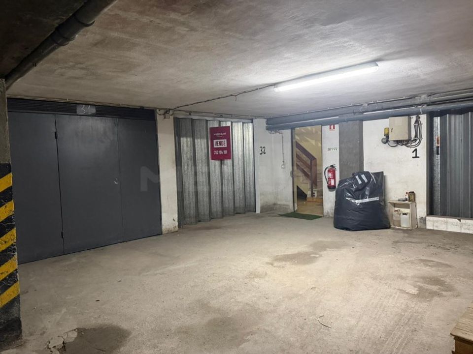 Garage i Vila Nova de Famalicao, Braga - foto 1