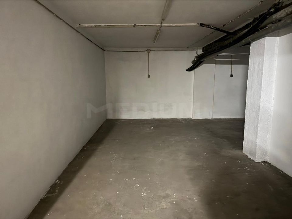 Garage i Vila Nova de Famalicao, Braga - foto 4