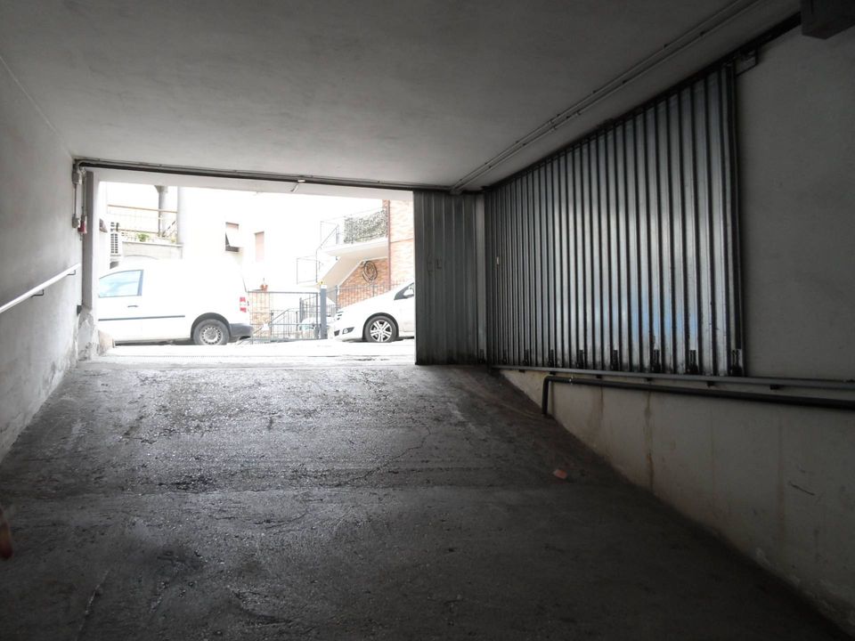 Parkeringsplads i San Benedetto Del Tronto, Ascoli Piceno - foto 4