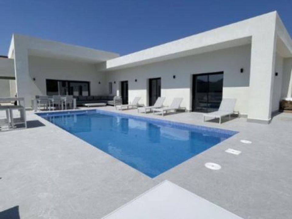 Villa i Pinoso, Alicante - foto 1