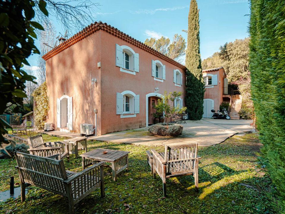 Villa i Saint-Marc-Jaumegarde, Bouches-du-Rhone - foto 1
