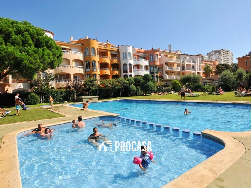 Lejlighed i Empuriabrava, Gerona - foto 2