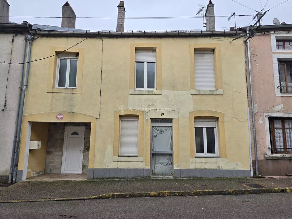 Byhus i Bourbonne-les-Bains, Haute-Marne - foto 1