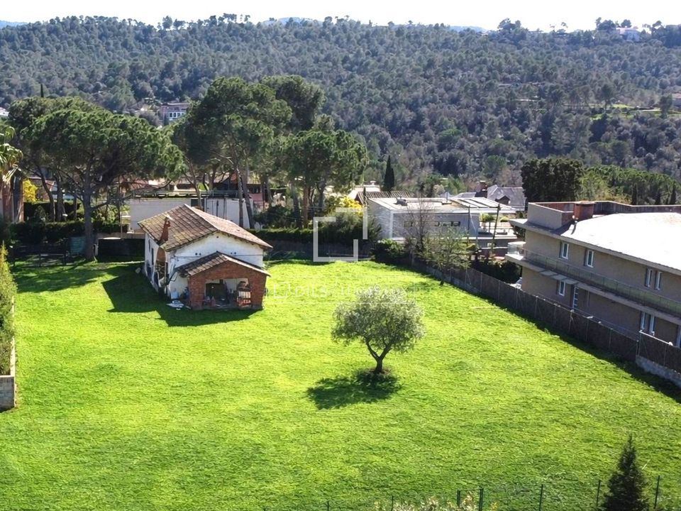 Helårsgrund i Valldoreix, Barcelona - foto 3