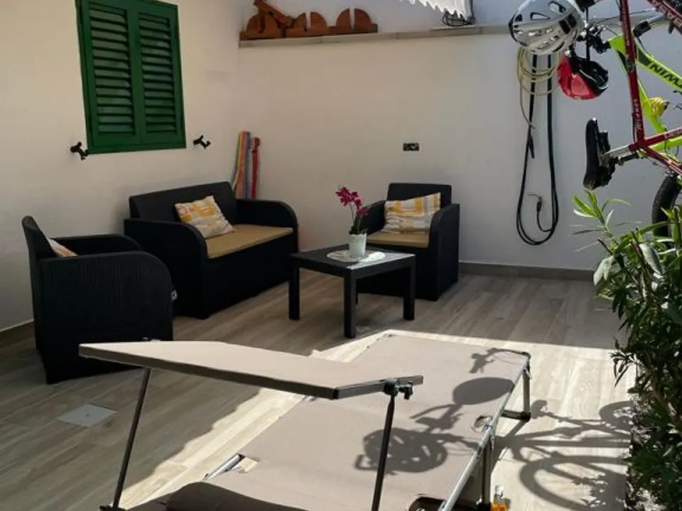 Bungalow in San Bartolome De Tirajana, Gran Canaria - photo 3