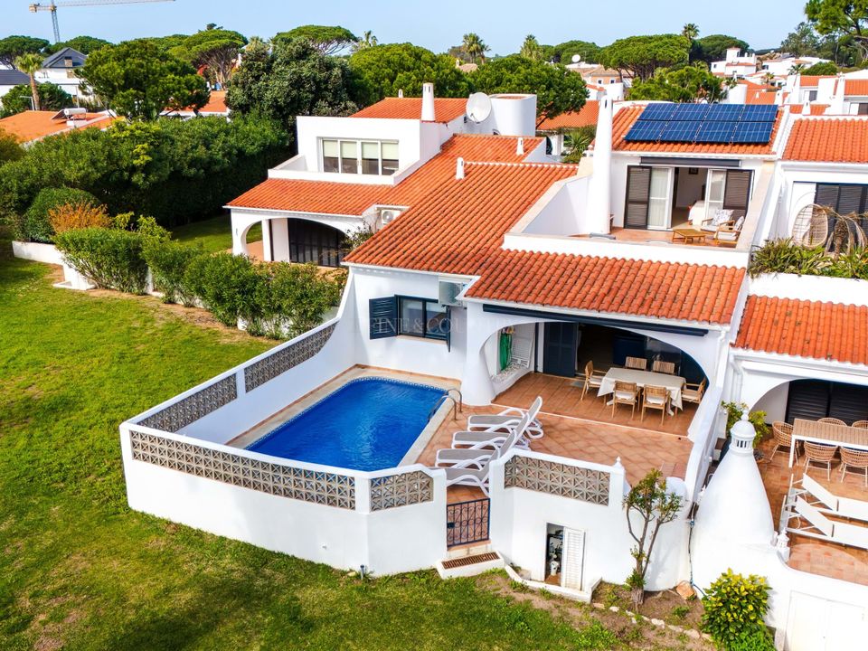 Villa i Almancil, Faro - foto 1