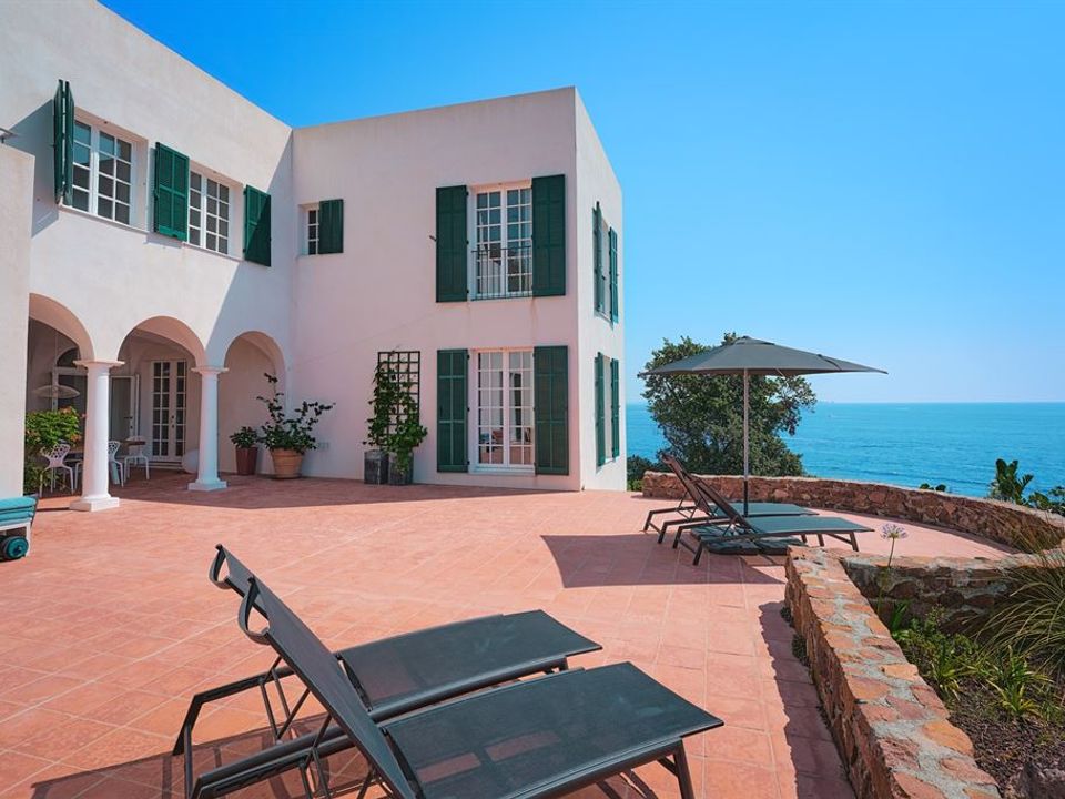Villa a Theoule-sur-Mer, Alpes-Maritimes - foto 4