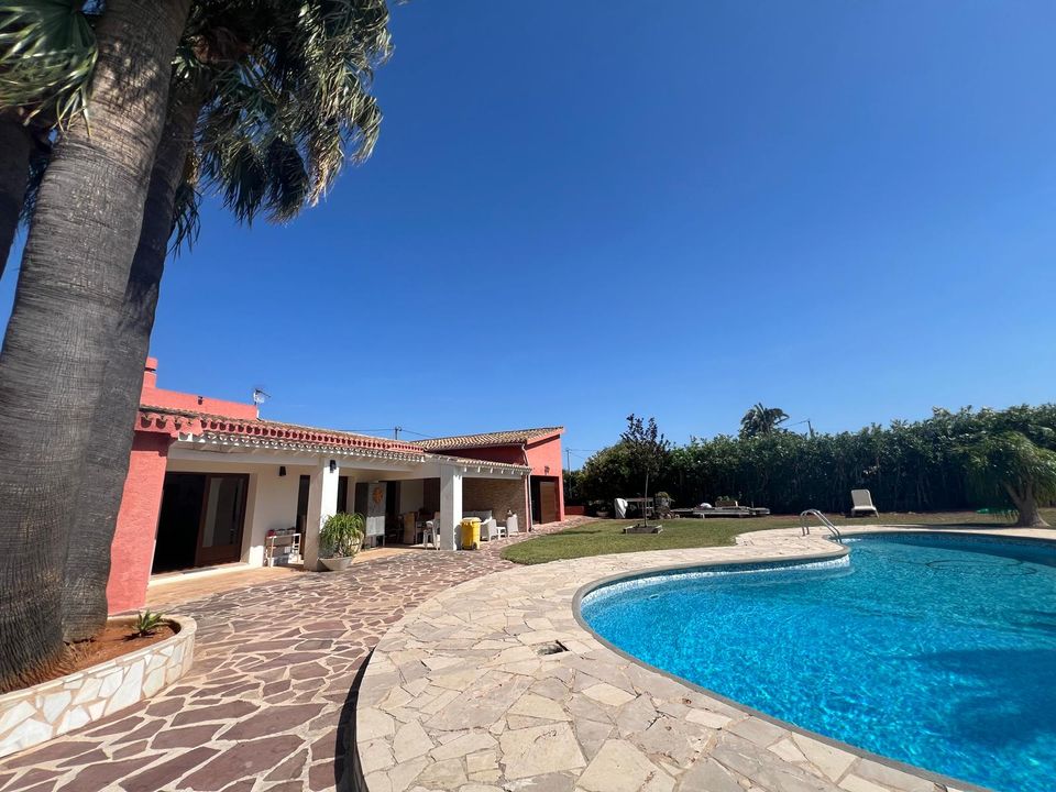 Villa i Denia, Alicante - foto 1