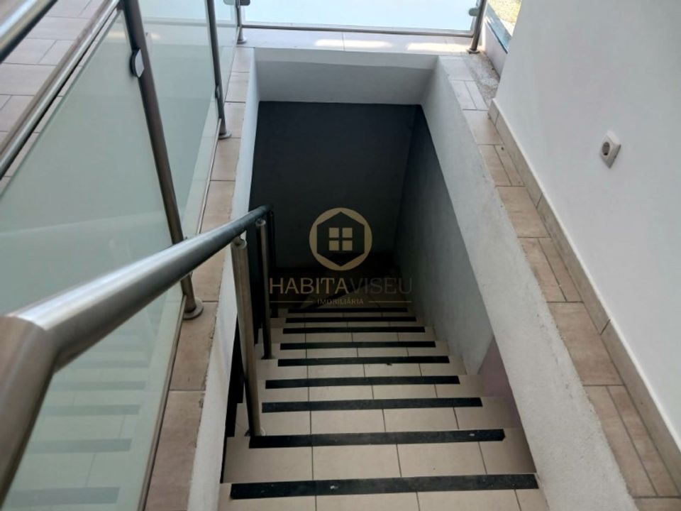 Erhvervsejendom i Abraveses, Viseu - foto 5