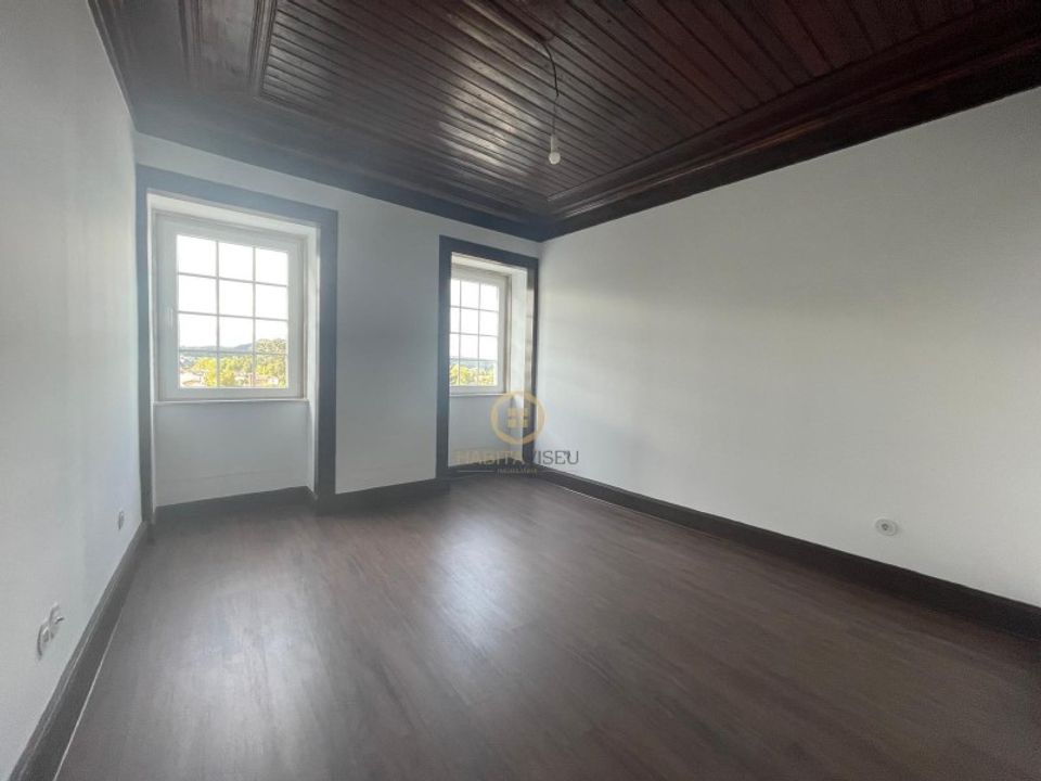 Apartment in Viseu, Viseu - photo 4