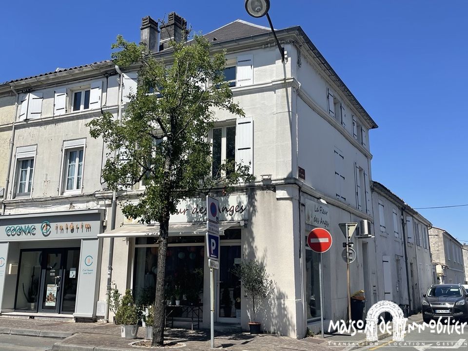 Erhvervsejendom i Cognac, Charente - foto 1