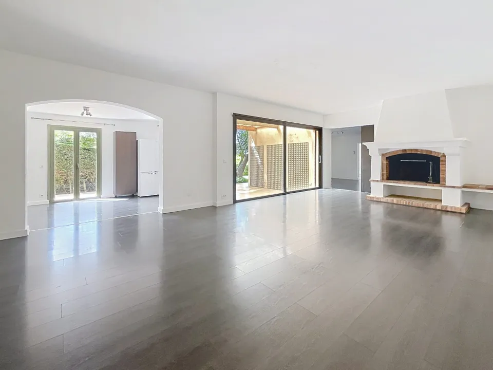 Villa i Mougins, Alpes-Maritimes - foto 1